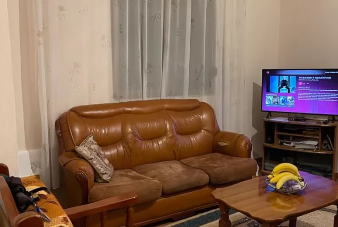 Shtepi me qera 1+1 ne Tirane - 380 Euro