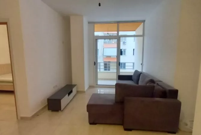 Shtepi me qera 1+1 ne Tirane - 420 Euro