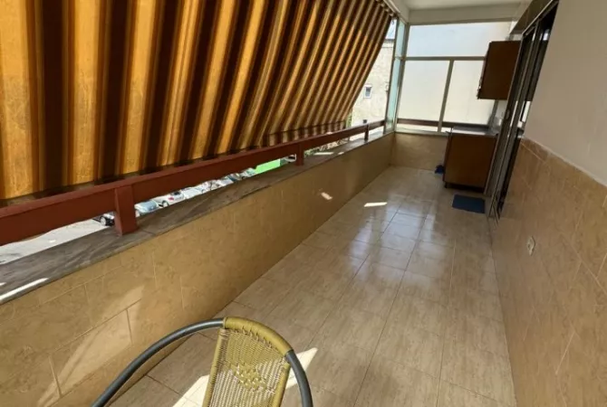 Shtepi me qera 2+1 ne Tirane - 650 Euro