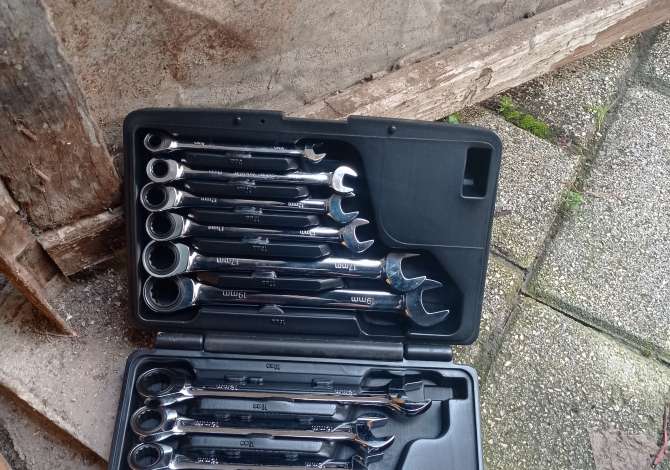 Strumenti di lavoro a Tirana - 4,000 Leke