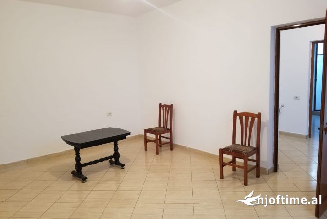 Casa in affitto 2+1 a Tirana - 35,000 Leke