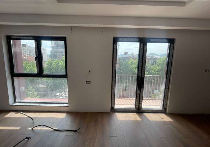 Jepet Ambient Biznesi me Qira Duplex tek 21 Dhjetori/Tirana Garden Building.