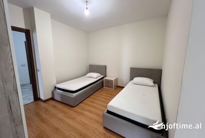 Shtepi me qera 2+1 ne Tirane - 700 Euro