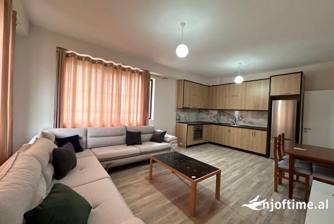Shtepi me qera 2+1 ne Tirane - 500 Euro
