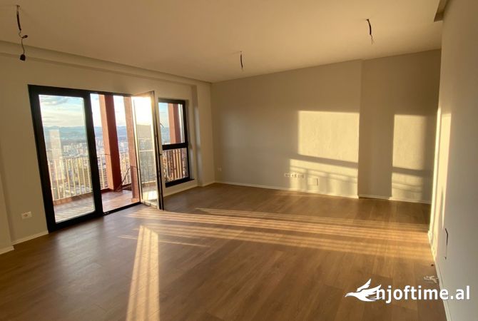 Ambient biznesi me qera 3+1 ne Tirane - 1,600 Euro