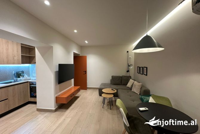 Shtepi me qera Apartament ne Tirane, 1+1, Mobilimi E mobiluar, Pagesa 500  Euro.