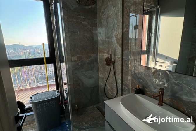 Shtepi ne shitje Apartament ne Tirane, 2+1, Mobilimi E mobiluar, Pagesa 350,000  Euro.