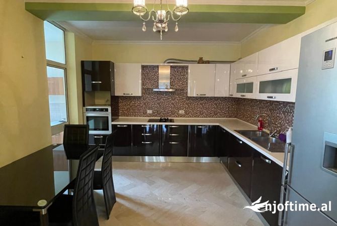 Shtepi ne shitje 2+1 ne Tirane - 310,000 Euro