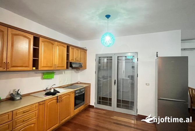 Shtepi me qera 1+1 ne Tirane - 500 Euro