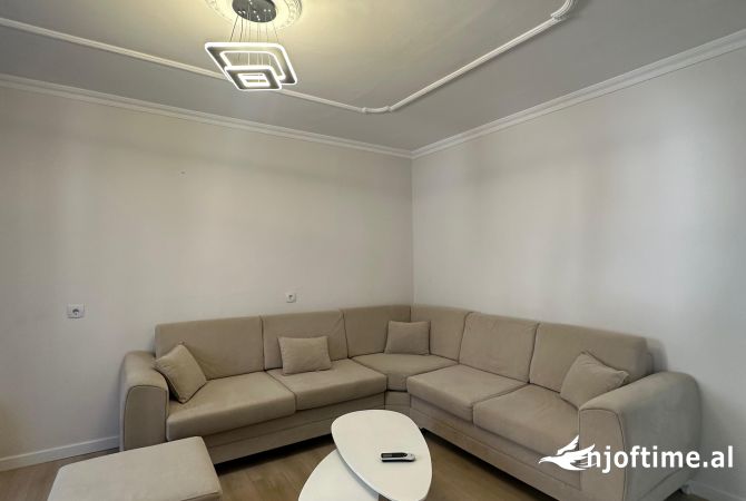 Shtepi ne shitje 1+1 ne Tirane - 90,000 Euro