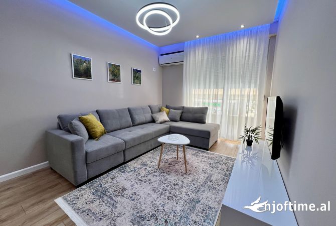 Shtepi me qera 1+1 ne Tirane - 900 Euro