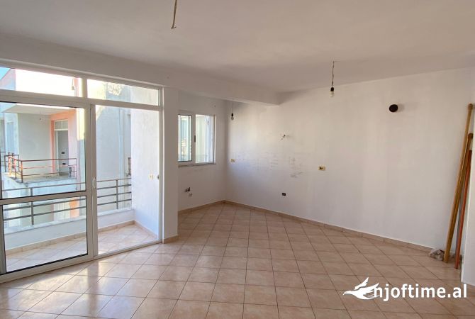 Shtepi ne shitje 2+1 ne Tirane - 108,000 Euro