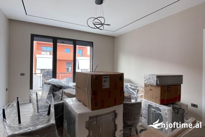 Shtepi me qera Apartament ne Tirane, 2+1, Mobilimi E mobiluar, Pagesa 1,400  Euro.