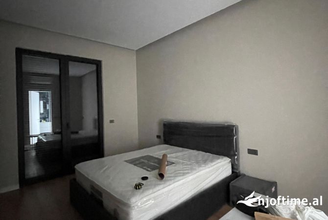 Shtepi me qera 2+1 ne Tirane - 1,400 Euro