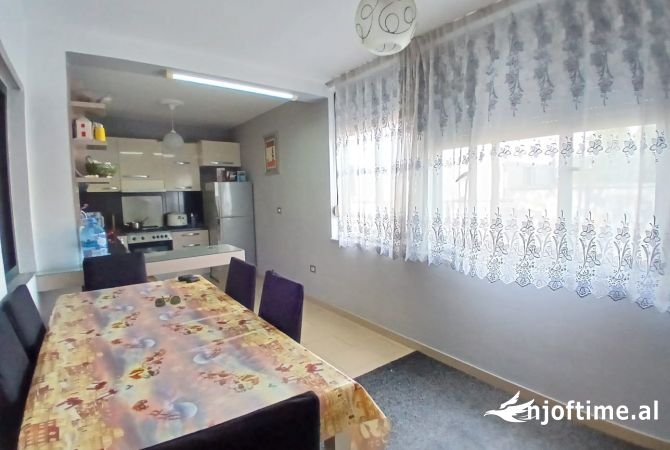 Shtepi me qera 3+1 ne Tirane - 600 Euro