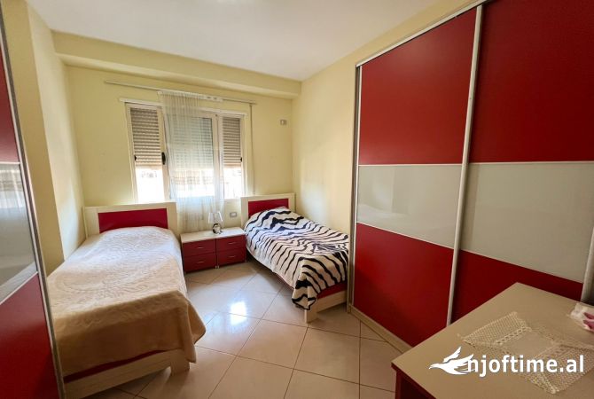 Shtepi me qera 2+1 ne Tirane - 450 Euro