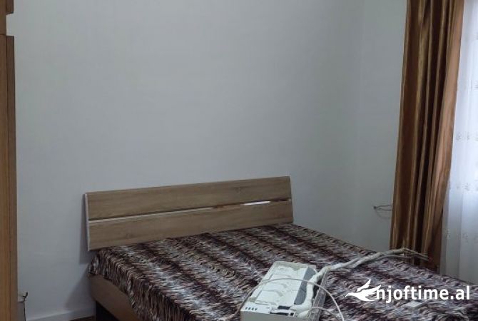 Shtepi me qera 2+1 ne Tirane - 1,200 Euro