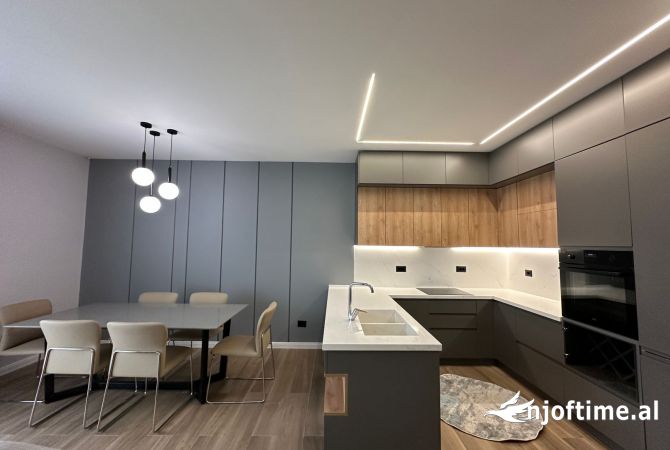 Shtepi me qera 2+1 ne Tirane - 1,500 Euro
