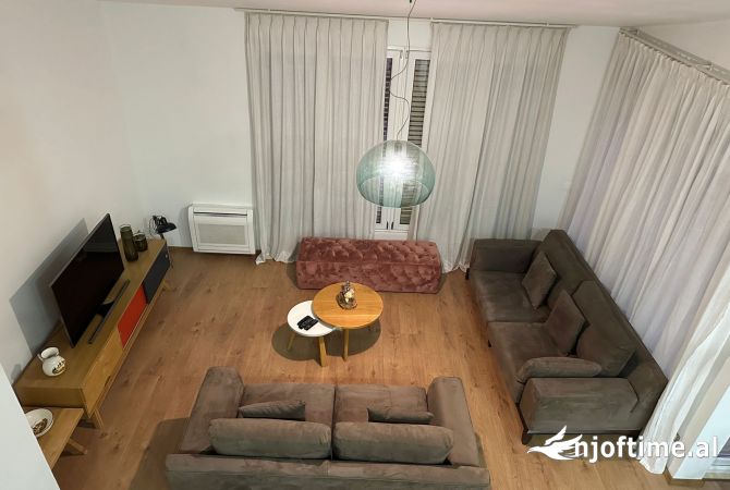 Shtepi me qera 2+1 ne Tirane - 800 Euro
