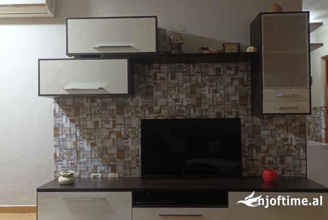 Shtepi me qera 2+1 ne Tirane - 450 Euro