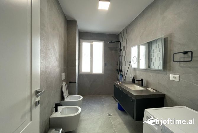 Shtepi ne shitje 1+1 ne Tirane - 120,000 Euro