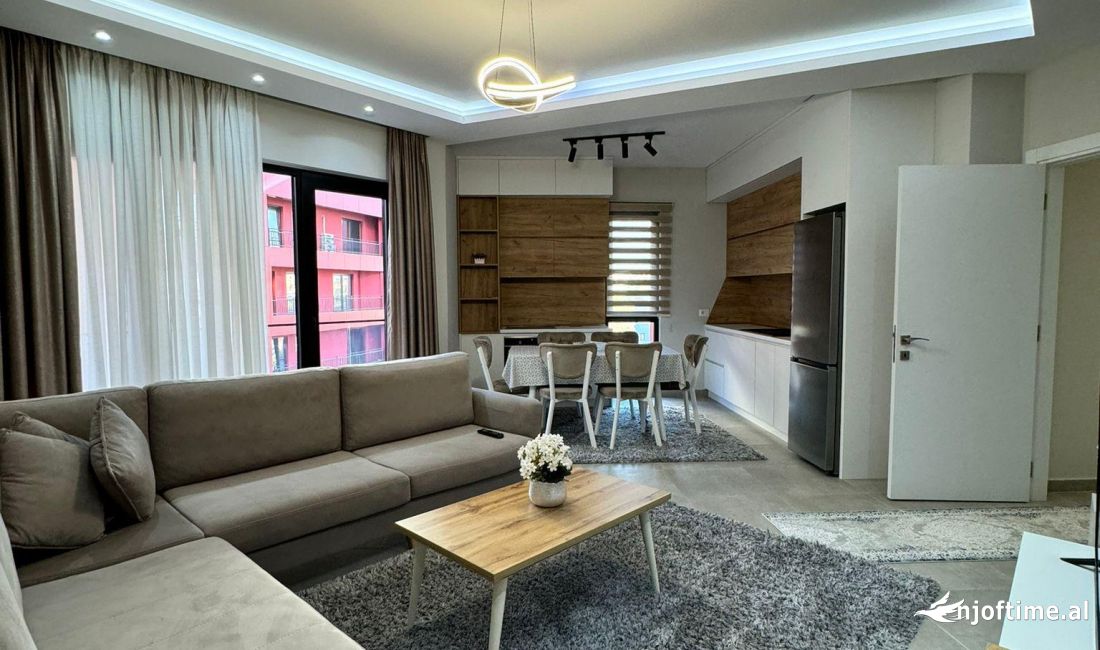 Shtepi me qera Apartament ne Tirane, 2+1, Mobilimi E mobiluar, Pagesa 800  Euro.
