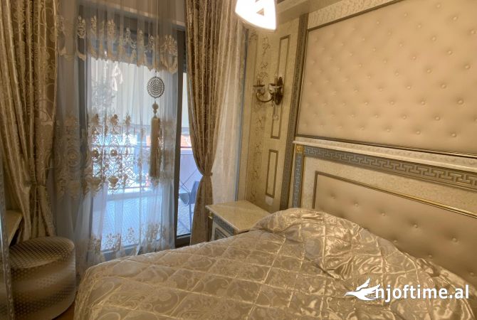 Shtepi me qera 3+1 ne Tirane - 1,600 Euro