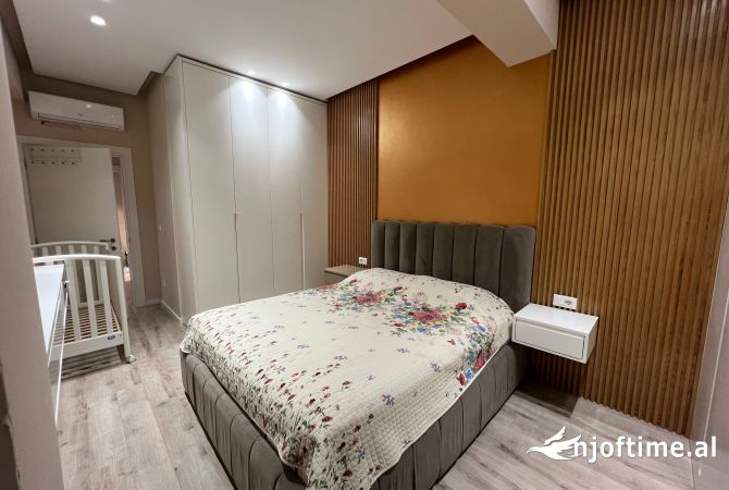 Shtepi me qera 2+1 ne Tirane - 900 Euro