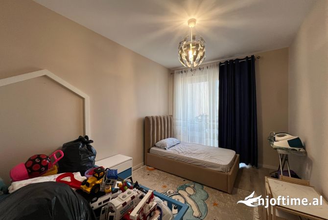 Shtepi me qera Apartament ne Tirane, 2+1, Mobilimi E mobiluar, Pagesa 900  Euro.
