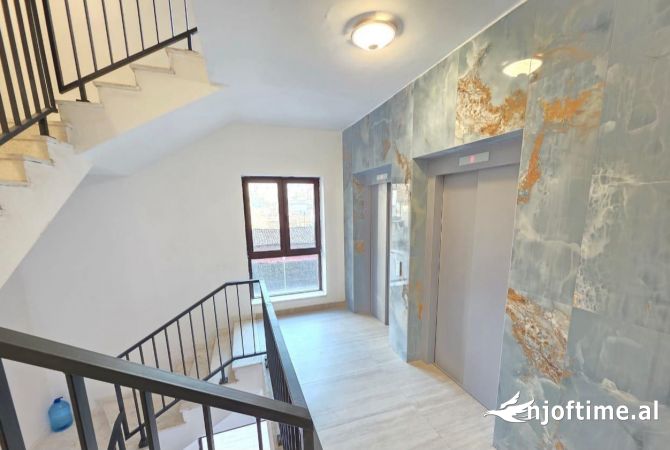 Ambient biznesi me qera 3+1 ne Tirane - 500 Euro