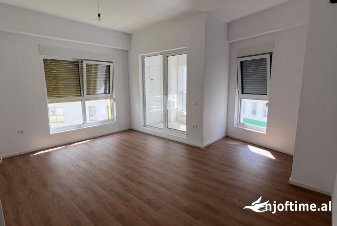Shtepi ne shitje 1+1 ne Tirane - 102,400 Euro