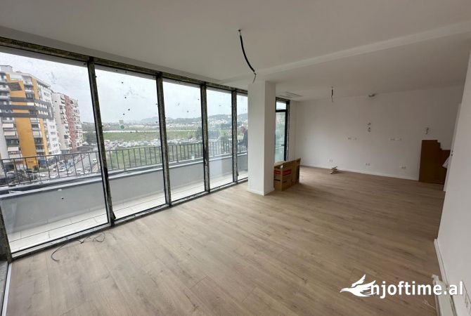 Ambient biznesi me qera 3+1 ne Tirane - 1,500 Euro