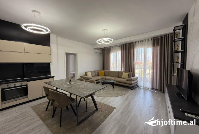 Shtepi ne shitje 3+1 ne Tirane - 350,000 Euro