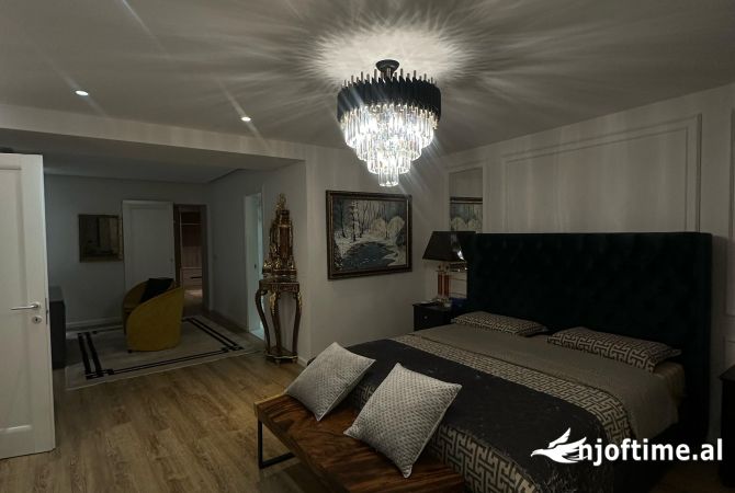 Shtepi me qera 2+1 ne Tirane - 4,000 Euro