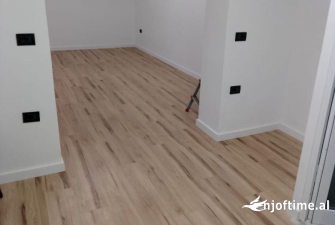 Ambient biznesi me qera 1+1 ne Tirane - 400 Euro