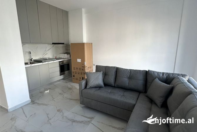 Shtepi me qera 2+1 ne Tirane - 550 Euro