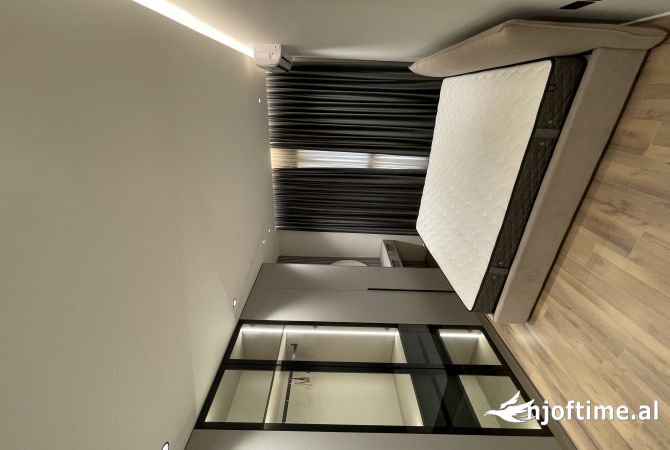 Shtepi me qera Apartament ne Tirane, 2+1, Mobilimi E mobiluar, Pagesa 600  Euro.