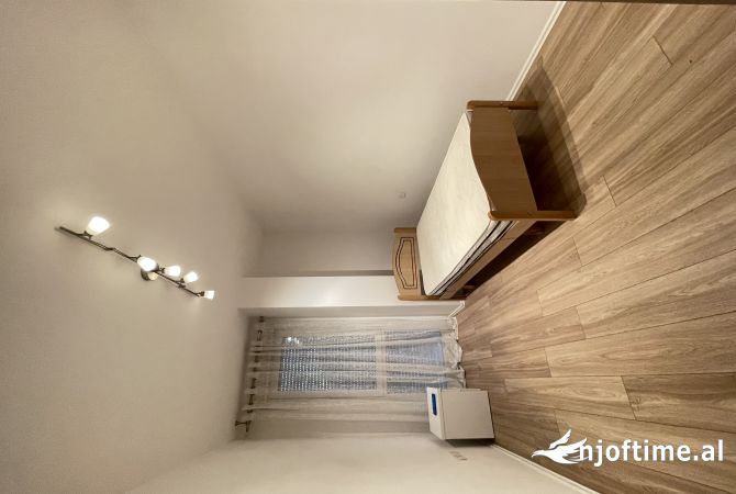 Shtepi me qera Apartament ne Tirane, 2+1, Mobilimi E mobiluar, Pagesa 600  Euro.