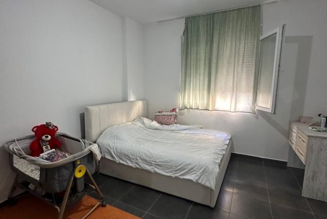Shtepi me qera 2+1 ne Tirane - 400 Euro