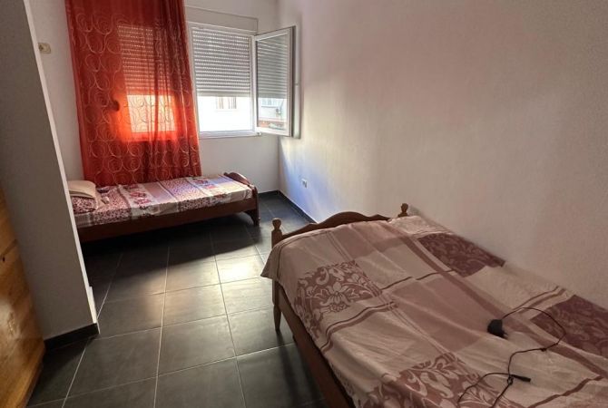 Shtepi me qera 2+1 ne Tirane - 400 Euro