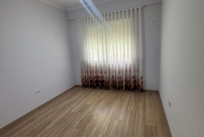 Shtepi me qera Apartament ne Tirane, 2+1, Mobilimi E mobiluar, Pagesa 500  Euro.