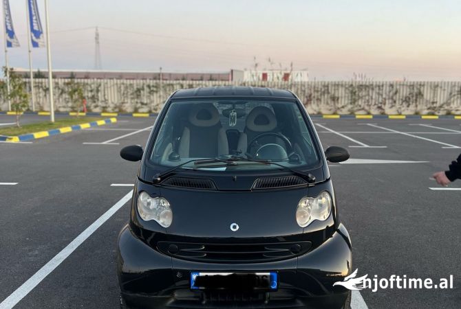 Makina ne shitje ne Durres, Smart, 2005 Benzine,Kambio Automatik Pagesa 2,700  Euro.