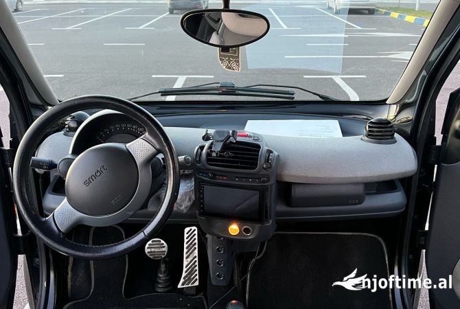 Makina ne shitje  ne Durres - 2,700 Euro