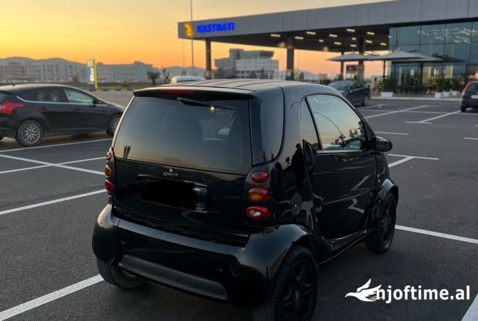 Makina ne shitje ne Durres, Smart, 2005 Benzine,Kambio Automatik Pagesa 2,700  Euro.