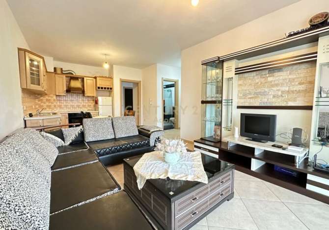 Shtepi me qera 3+1 ne Tirane - 451 Euro