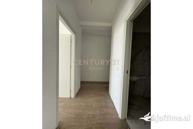 Shtepi ne shitje 1+1 ne Tirane - 111,002 Euro