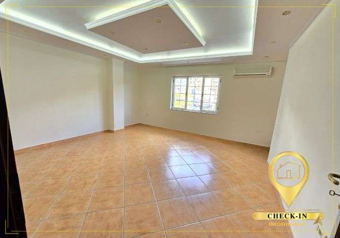 Ambient biznesi me qera 3+1 ne Tirane - 1,800 Euro