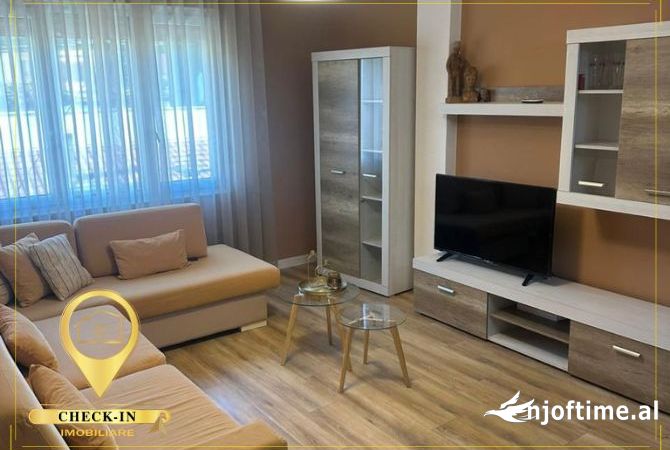 Shtepi me qera 2+1 ne Tirane - 70,000 Leke