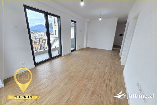 Ambient biznesi me qera 3+1 ne Tirane - 800 Euro