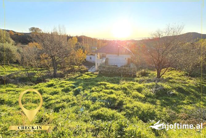 House for Sale 4+1 in Tirana - 130,000 Euro